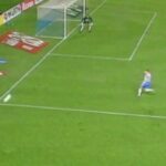 Aki egy fokos szögből is kibombázta a ficakot – Roberto Carlos