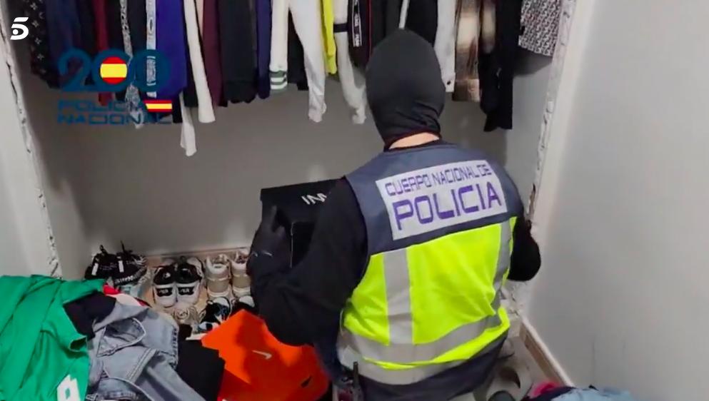 A lefújást megvárják, a luxusórákat keresik – így vadásznak a szervezett betörőbandák a LaLiga sztárjainak otthonaira